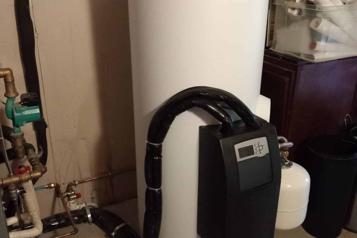 installation chauffe-eau solaire marque Viessmann à Sorgeat en Ariège